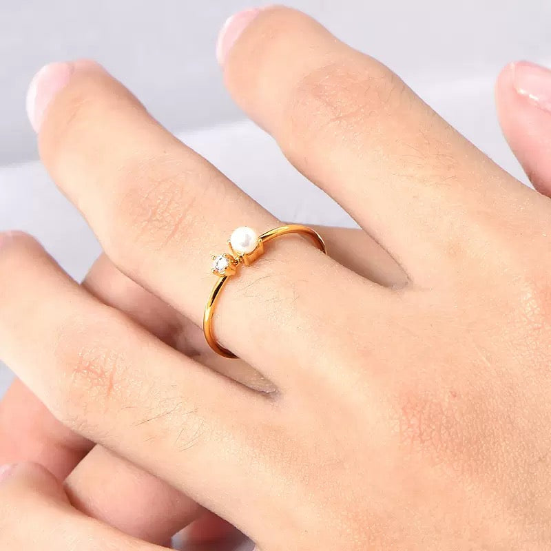 Elsa Pearl stone Ring